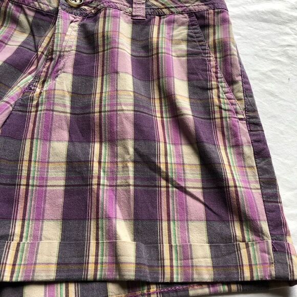 Tommy Hilfiger Women’s Lavender plaid shorts cuffed Size 4 - Picture 6 of 7